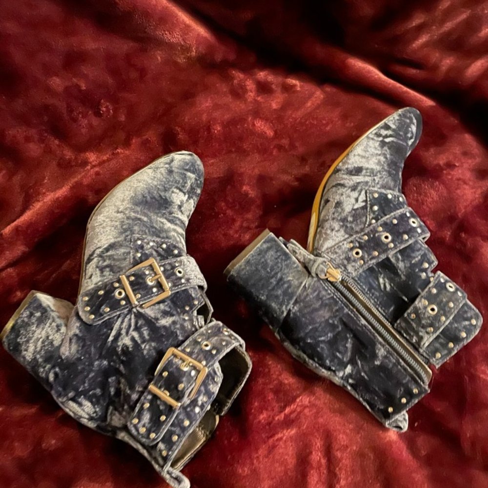 Rebecca Mimkoff Boots